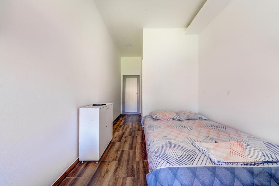 Post Office Center Apartments บุดวา ภายนอก รูปภาพ