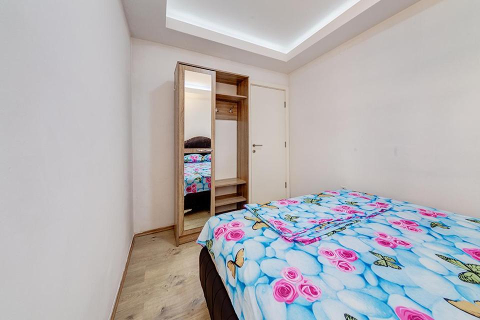 Post Office Center Apartments บุดวา ภายนอก รูปภาพ