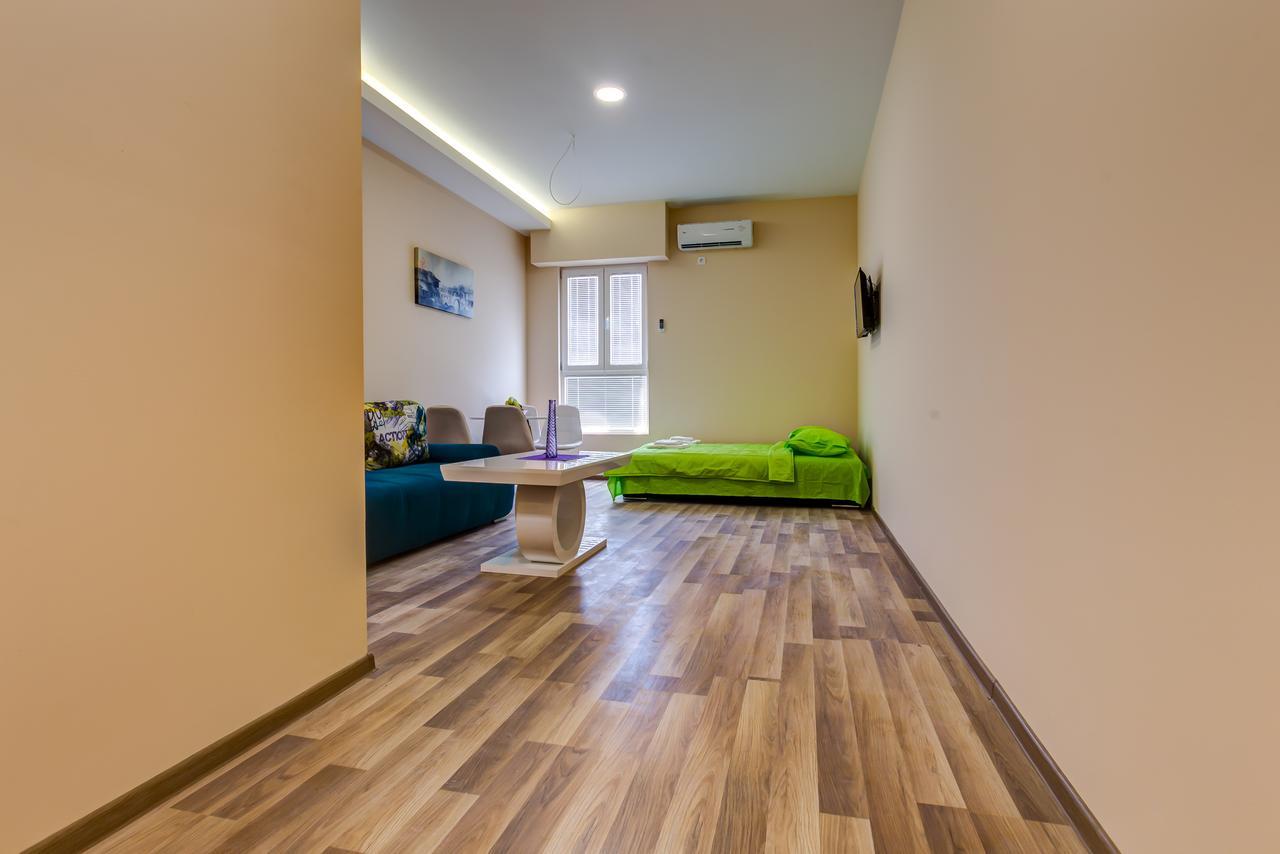 Post Office Center Apartments บุดวา ภายนอก รูปภาพ